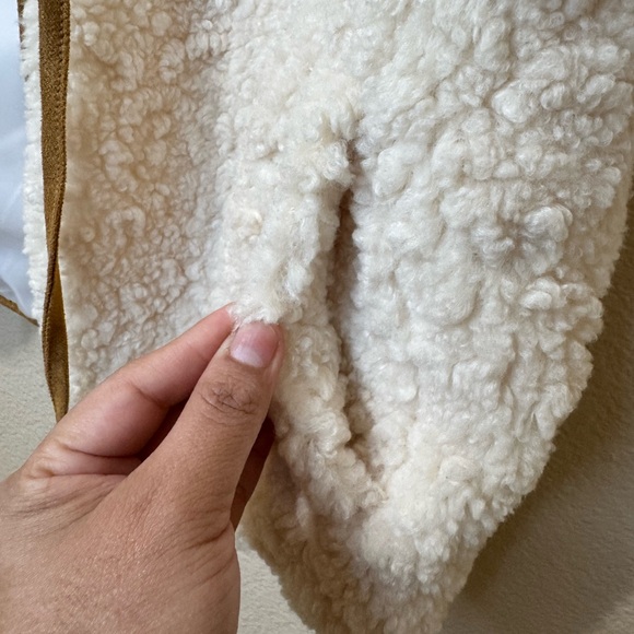 Commense Sherpa Teddy Vest – New With Tags - Picture 6 of 14